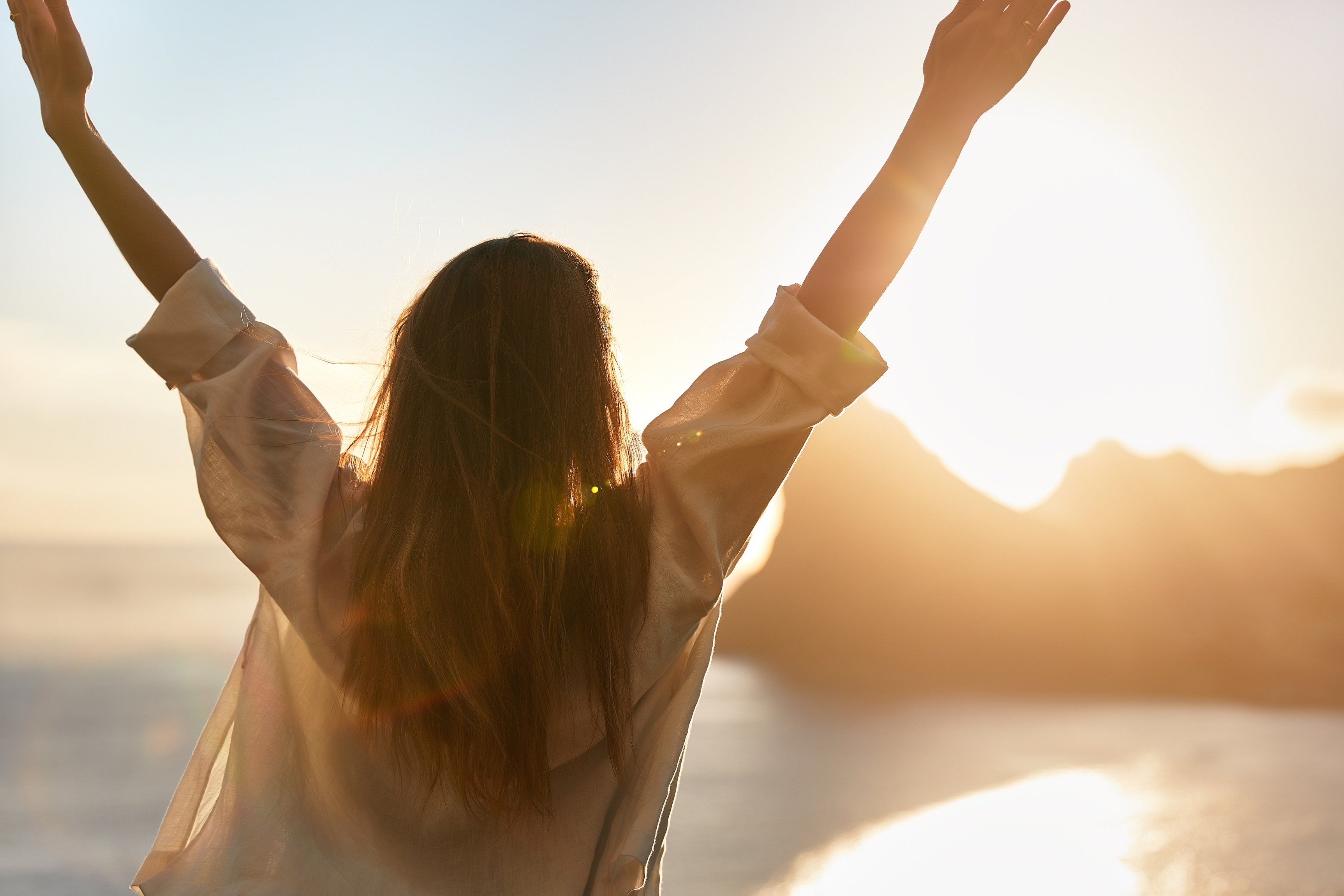 The pink cloud effect can make people feel too hopeful about sobriety, Avenues Recovery warns.